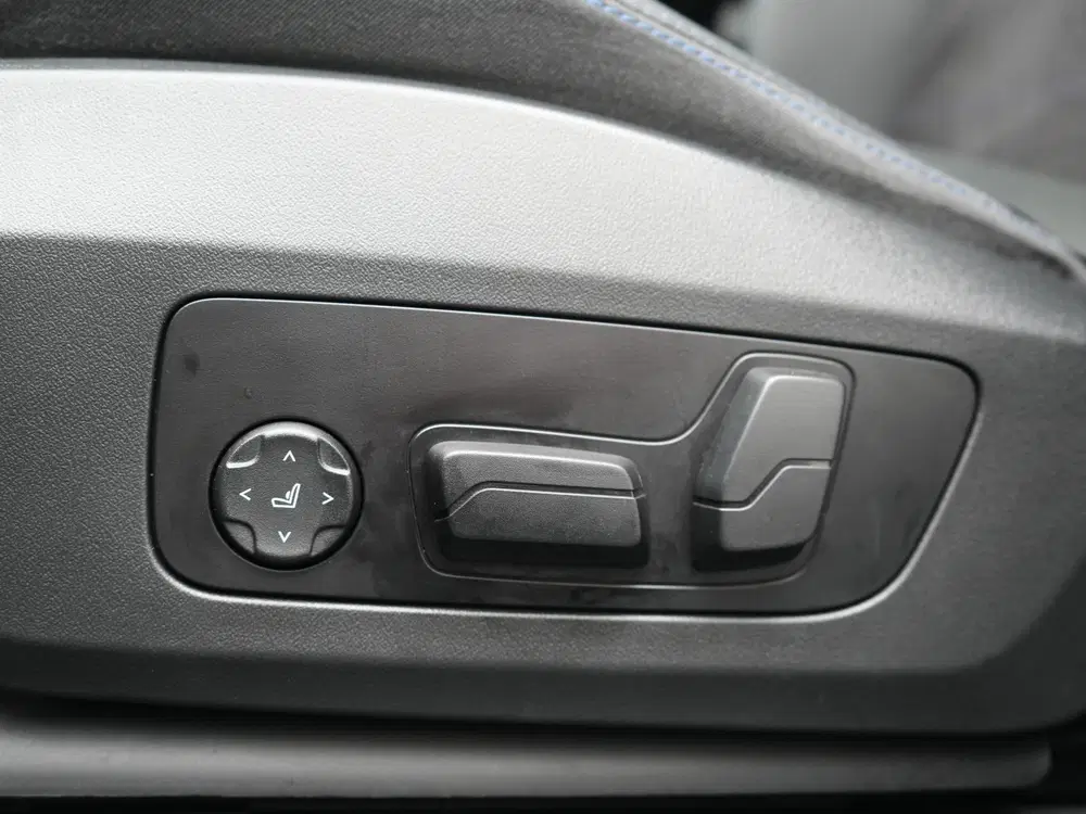 BMW X1 xDrive30e M Sport PHEV 326pk Dealer O.H. uit 2023, foto 14