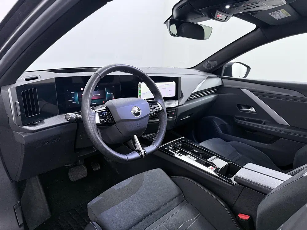 Opel Astra 1.2 Turbo Hybrid GS uit 2025, foto 3