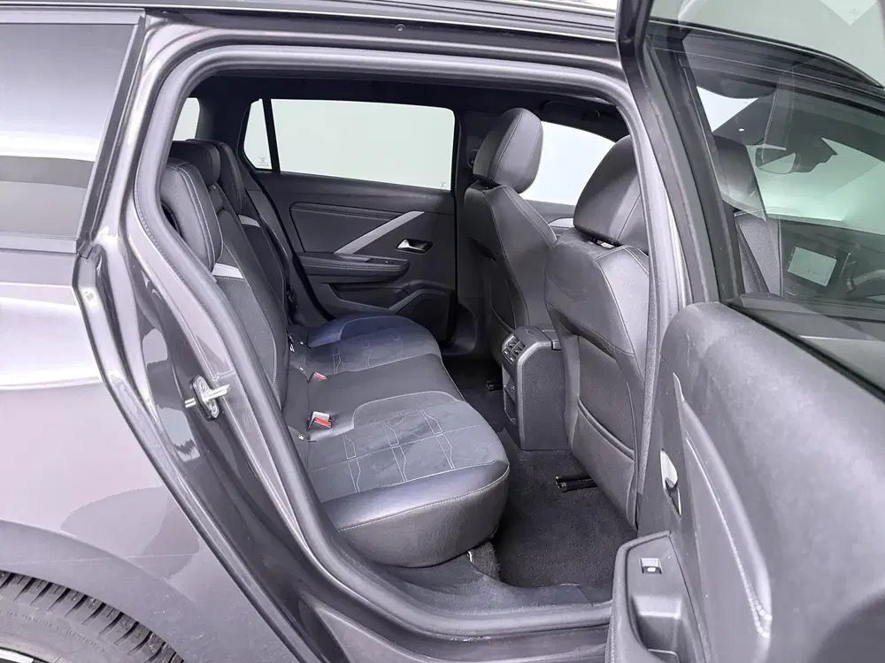 Opel Astra 1.2 Turbo Hybrid GS uit 2025, foto 7