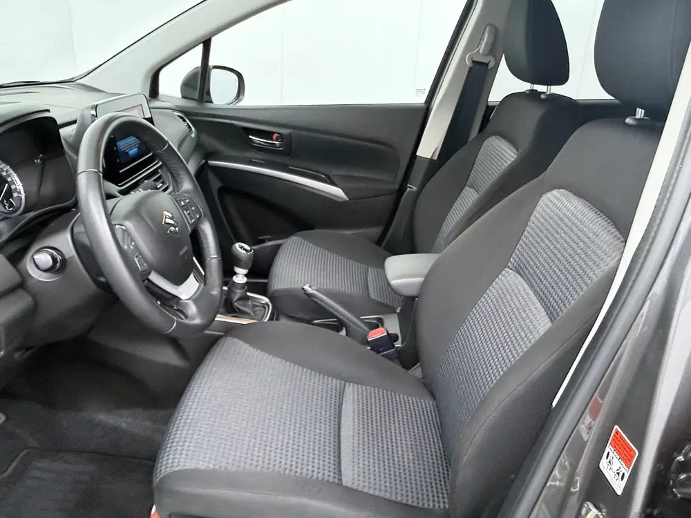 Suzuki S-Cross 1.4 Boosterjet 130pk Select Smart Hybrid uit 2022, foto 11