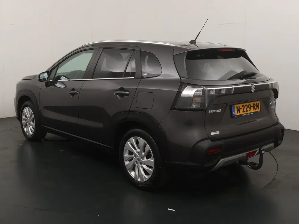 Suzuki S-Cross 1.4 Boosterjet 130pk Select Smart Hybrid uit 2022, foto 3