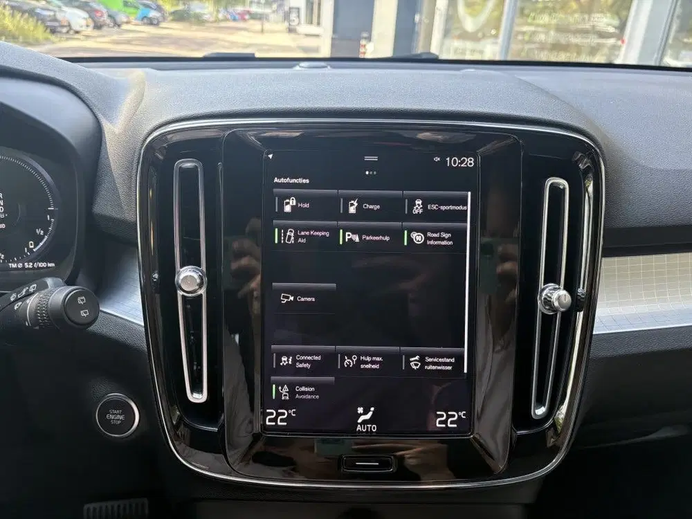 Volvo XC40 T4 Essential Bright uit 2022, foto 13