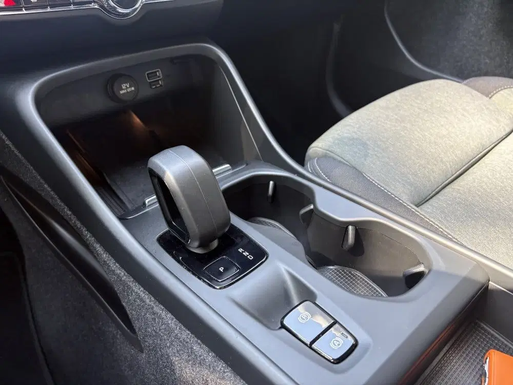 Volvo XC40 T4 Essential Bright uit 2022, foto 14