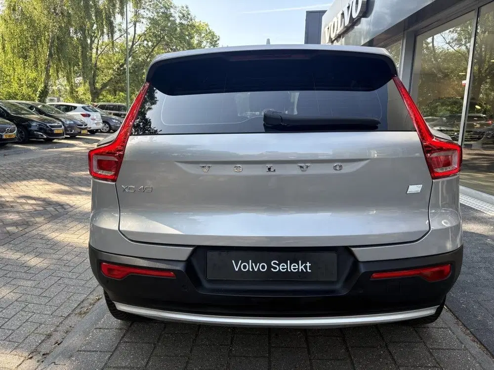 Volvo XC40 T4 Essential Bright uit 2022, foto 4