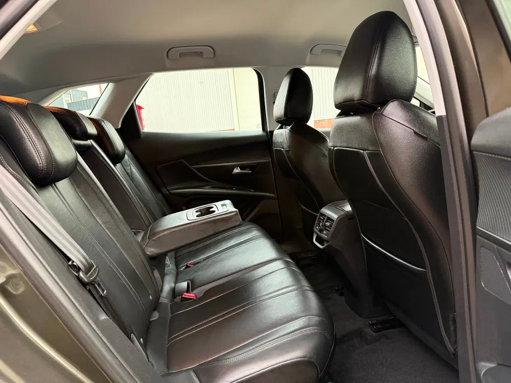 Peugeot 3008 1.2i TURBO 2019 131PK ALLURE PACK EXE AUTO uit 2019, foto 15