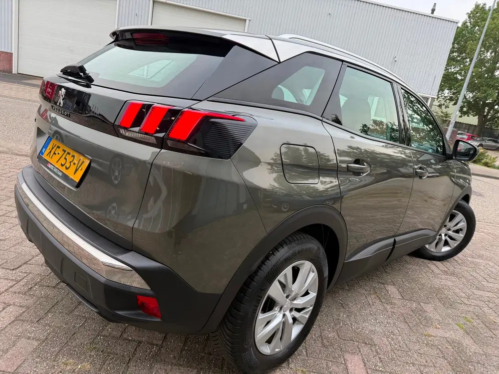 Peugeot 3008 1.2i TURBO 2019 131PK ALLURE PACK EXE AUTO uit 2019, foto 2