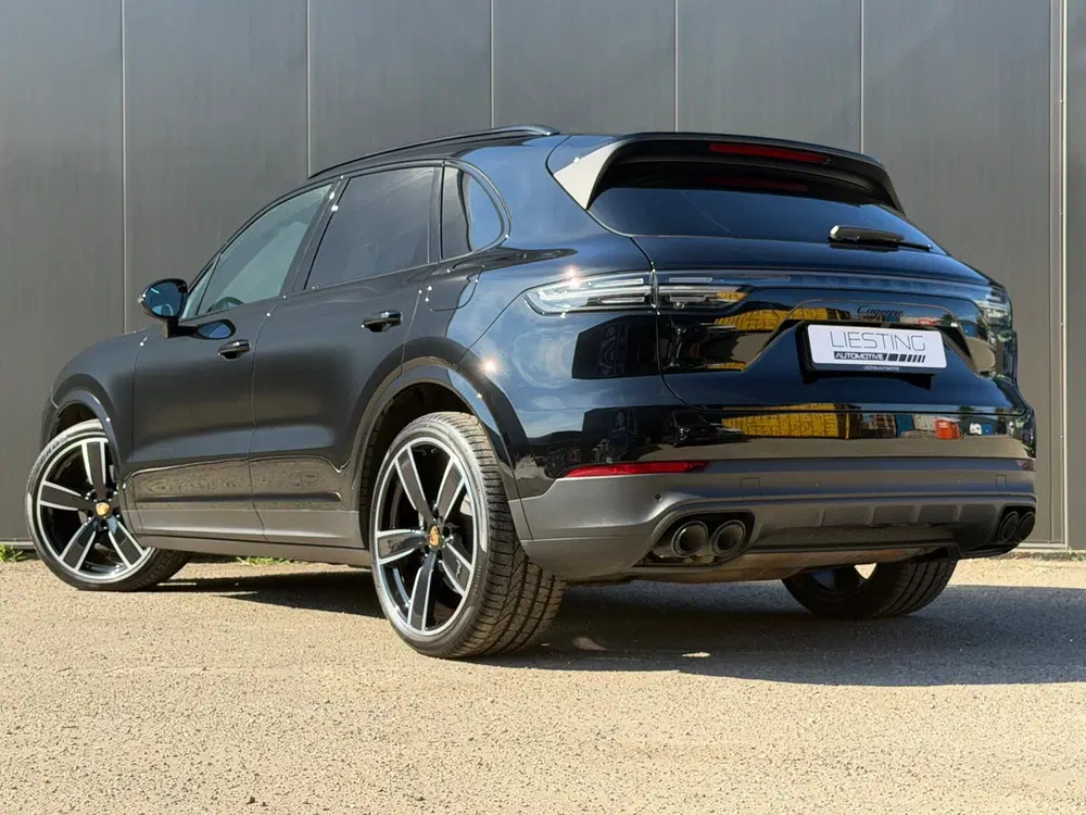 Porsche Cayenne 3.0 E-Hybrid Platinum Edition Pano Trekhaa uit 2023, foto 2