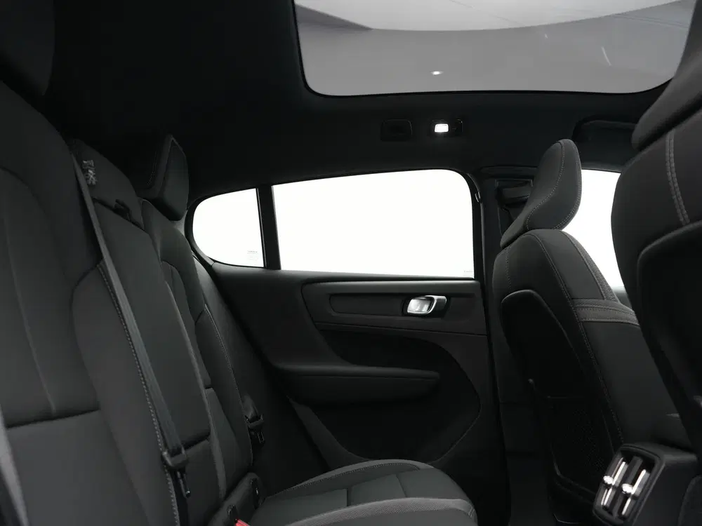 Volvo C40 Recharge Core 69 kWh 231pk Dealer O.H. uit 2023, foto 7