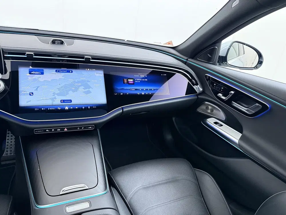 Mercedes-Benz E-Klasse 300 e AMG Line uit 2025, foto 4