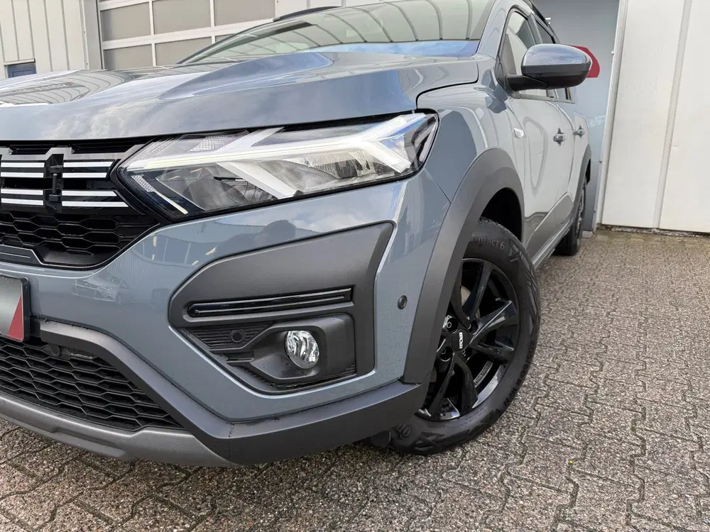 Dacia Jogger 1.0 TCe 110 Extreme 7p. CAMERA uit 2024, foto 2