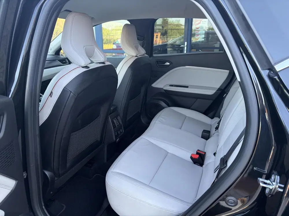 Renault Captur 1.6 E-Tech Hybrid 145 Initiale Paris Autom uit 2022, foto 4