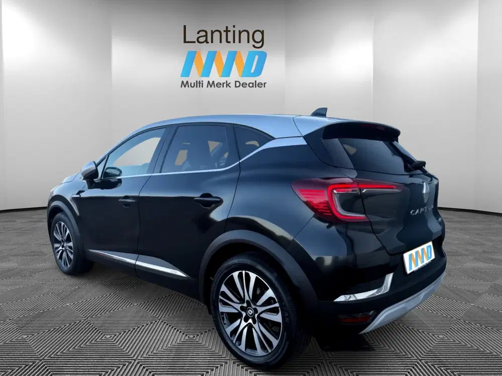 Renault Captur 1.6 E-Tech Hybrid 145 Initiale Paris Autom uit 2022, foto 5