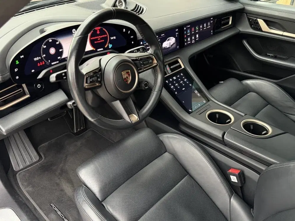 Porsche Taycan Turbo 93 kWh 626pk uit 2020, foto 14