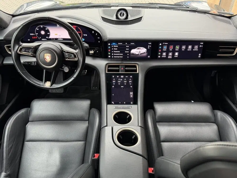 Porsche Taycan Turbo 93 kWh 626pk uit 2020, foto 3