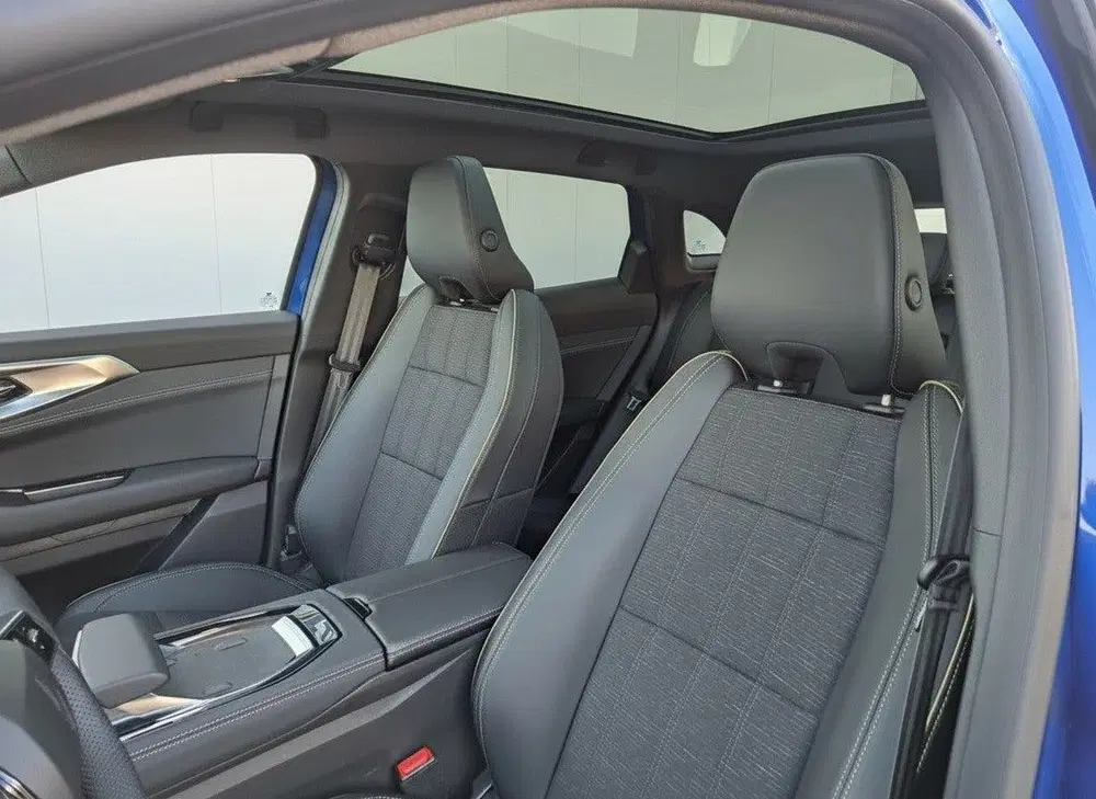 Renault Austral 1.2 E-Tech full hybrid 200 iconic panorama uit 2025, foto 12