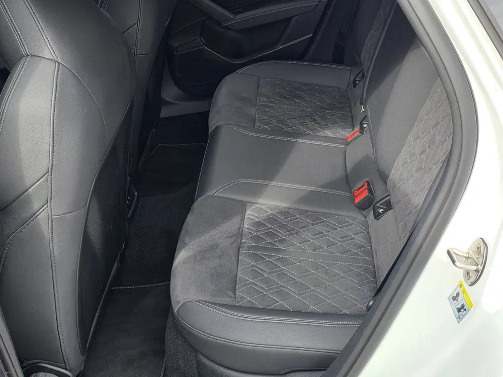 Audi A3 45 TFSI e S edition Competition + 3x S-LIN uit 2023, foto 13