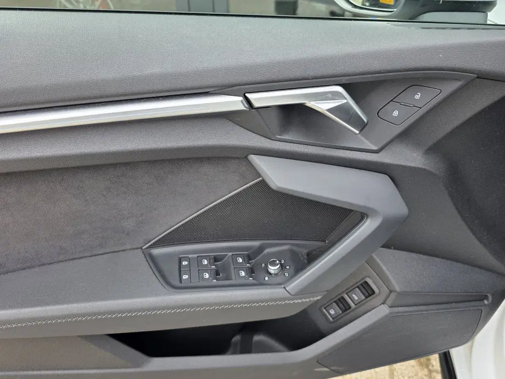 Audi A3 45 TFSI e S edition Competition + 3x S-LIN uit 2023, foto 15