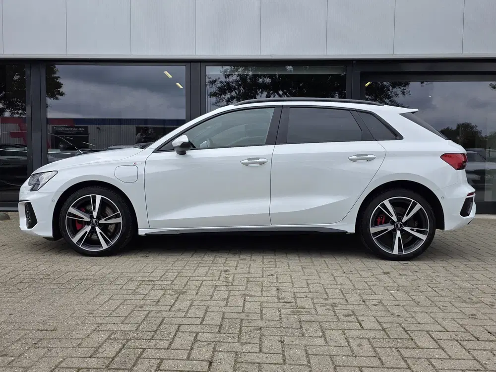 Audi A3 45 TFSI e S edition Competition + 3x S-LIN uit 2023, foto 7