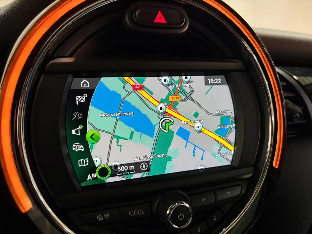 Mini Cooper 1.5 Cooper Classic Panoramisch dak uit 2021, foto 15