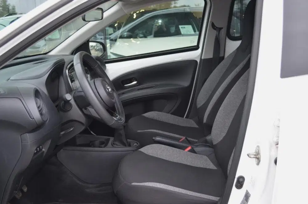 Toyota Aygo X 1.0 VVT-i MT Play uit 2022, foto 10