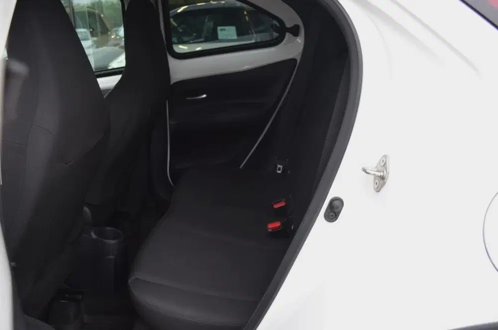 Toyota Aygo X 1.0 VVT-i MT Play uit 2022, foto 11