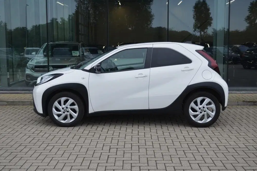 Toyota Aygo X 1.0 VVT-i MT Play uit 2022, foto 2