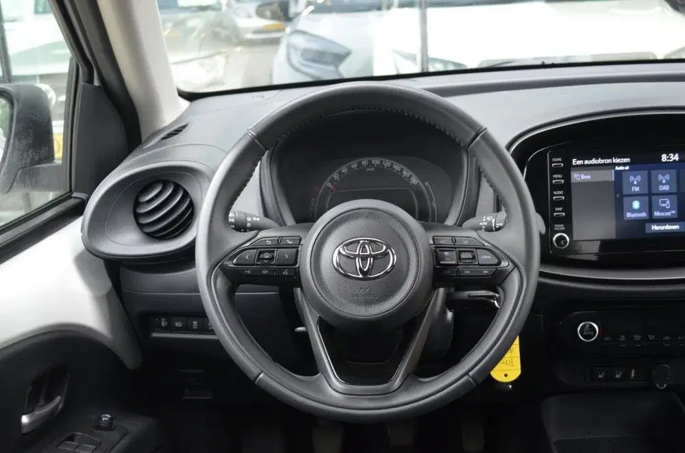 Toyota Aygo X 1.0 VVT-i MT Play uit 2022, foto 9