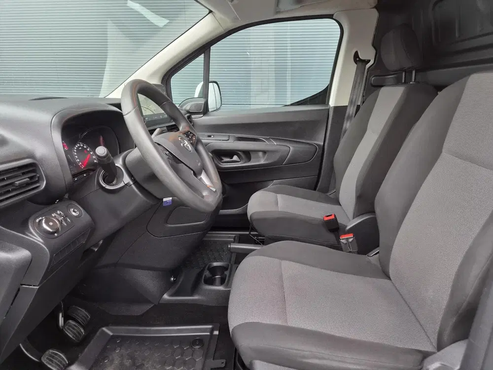Opel Combo 1.5D L2H1 Carplay Navi 102pk RVS imp Eu6 I uit 2020, foto 4