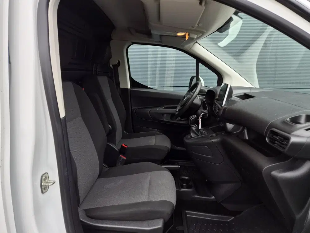 Opel Combo 1.5D L2H1 Carplay Navi 102pk RVS imp Eu6 I uit 2020, foto 9