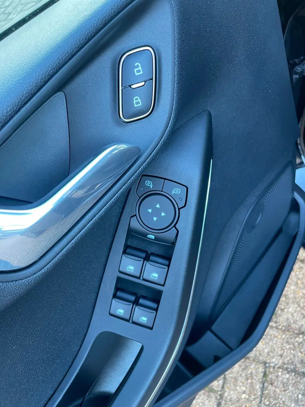 Ford Fiesta 1.0 EcoBoost Hybrid Titanium uit 2022, foto 7