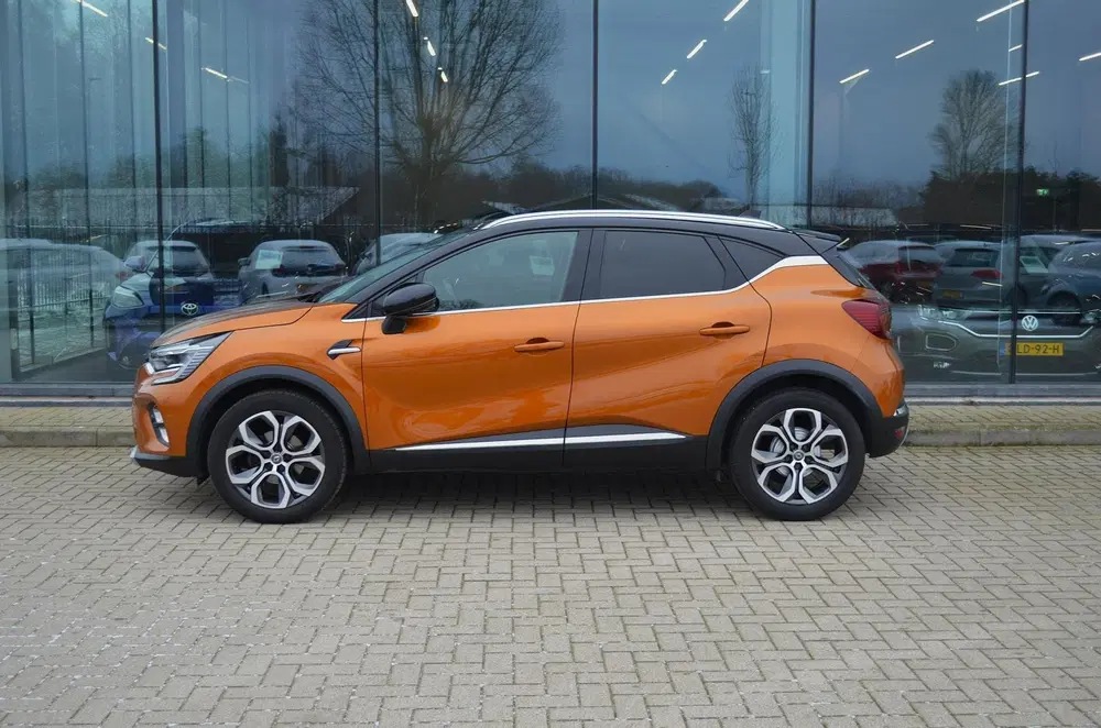 Renault Captur 1.3 TCe 130 Edition One uit 2020, foto 2