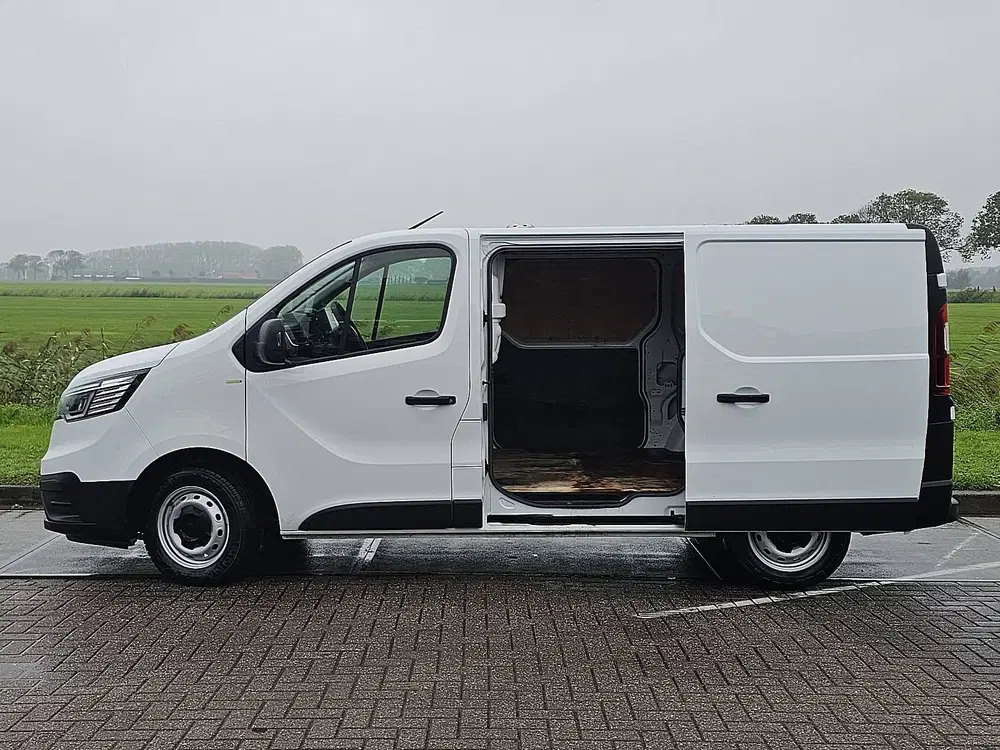 Renault Trafic 2.0 DCI bdci 130 l1h1 uit 2023, foto 15