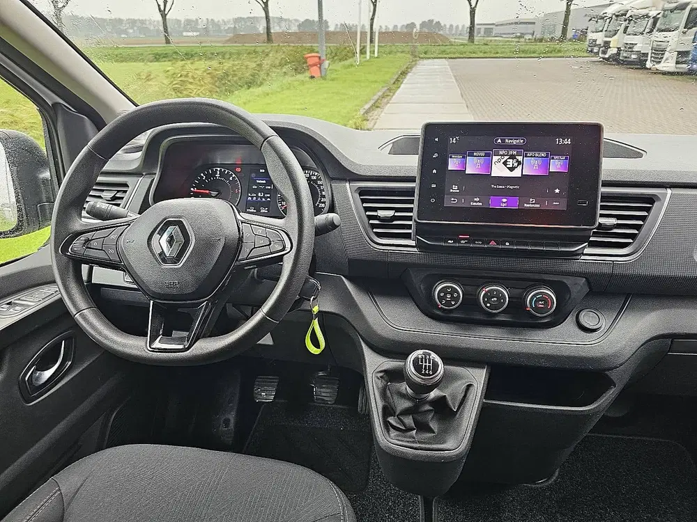 Renault Trafic 2.0 DCI bdci 130 l1h1 uit 2023, foto 8