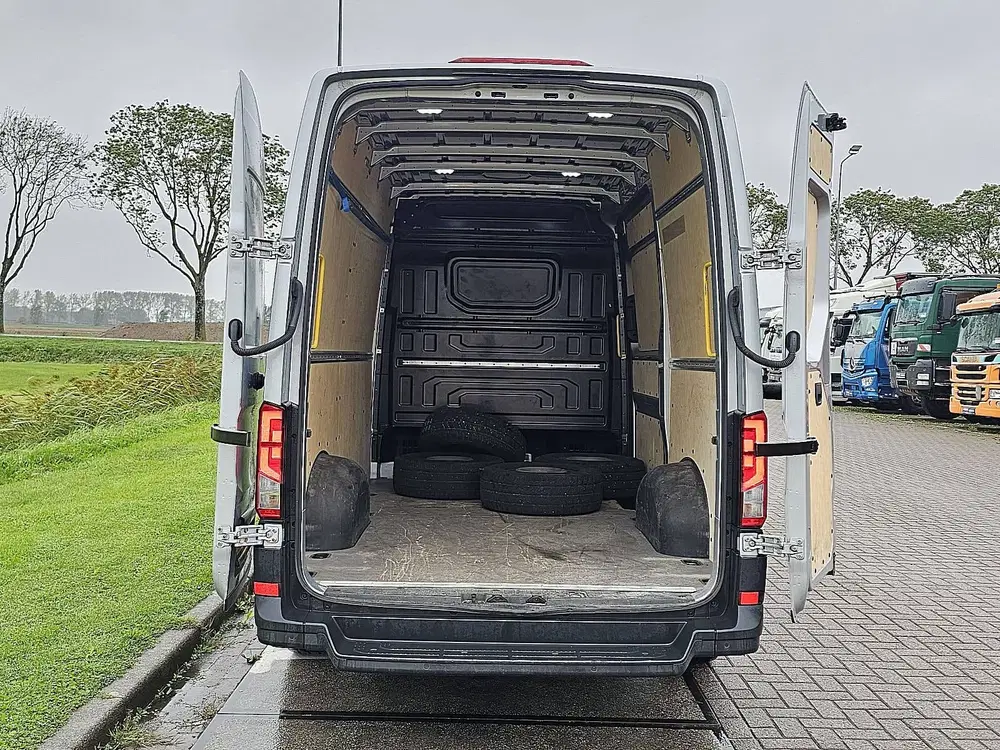 Volkswagen Crafter 35 2.0 l3h3 carplay airco uit 2022, foto 11