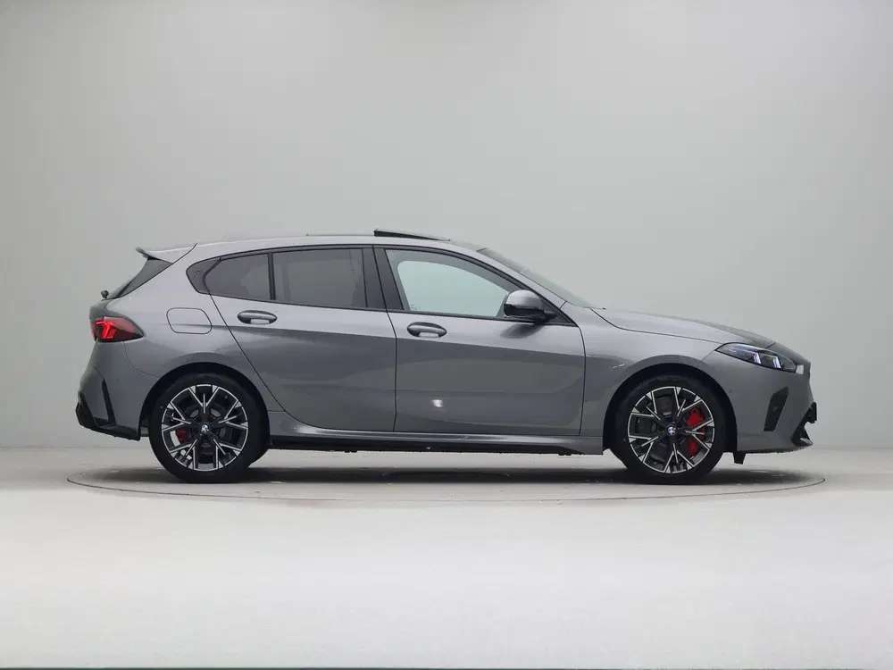 BMW 1-serie 120 M Sport Pro uit 2026, foto 4