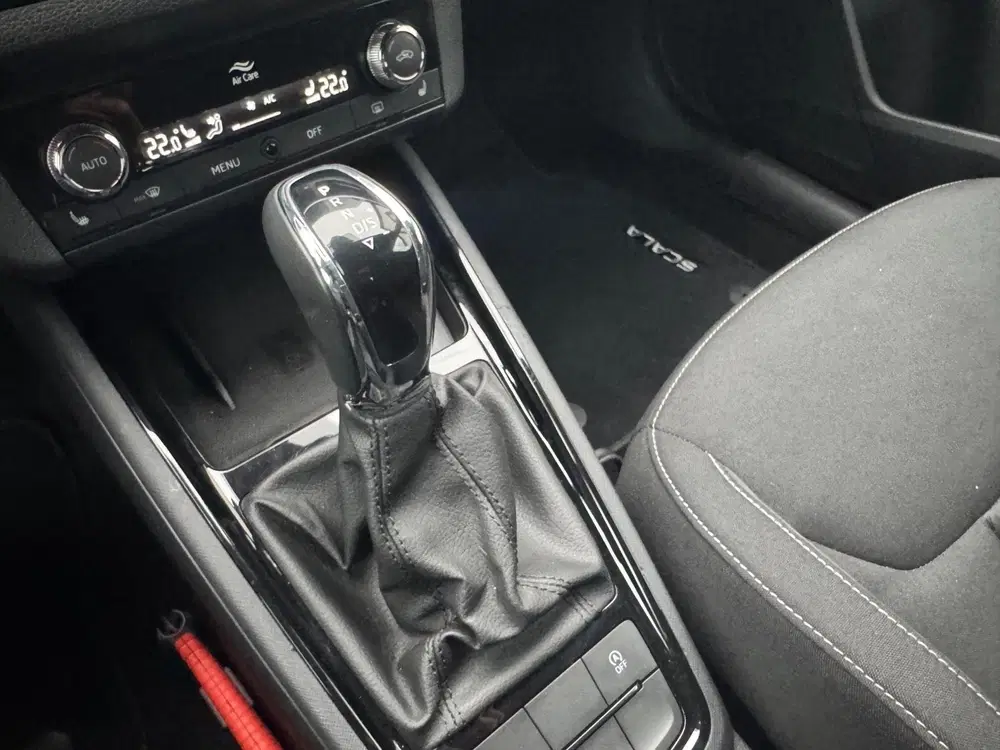 Skoda Scala 1.0 TSI Sport Business uit 2022, foto 13