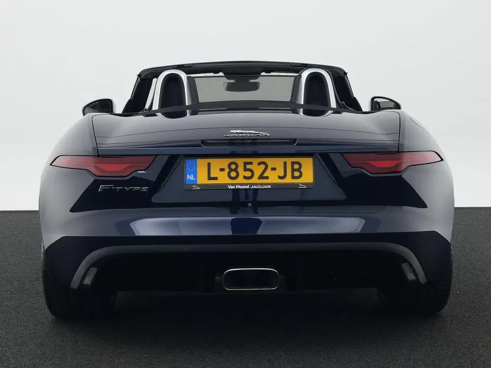 Jaguar F-Type P300 RWD First Edition uit 2020, foto 5