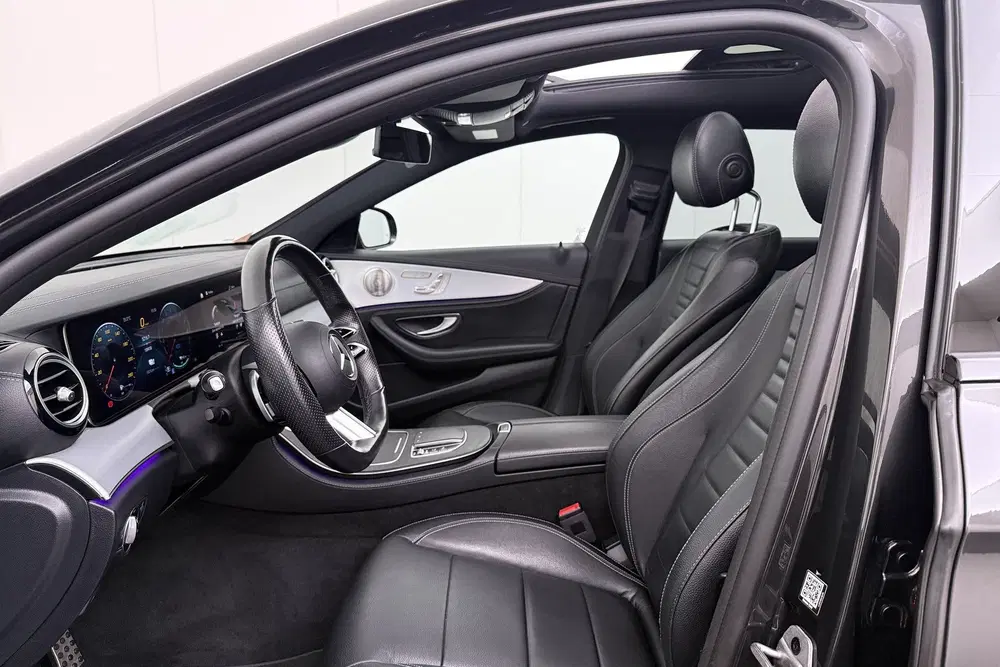 Mercedes-Benz E-Klasse 300e AMG Pano-Dak Burmester Vo uit 2021, foto 11