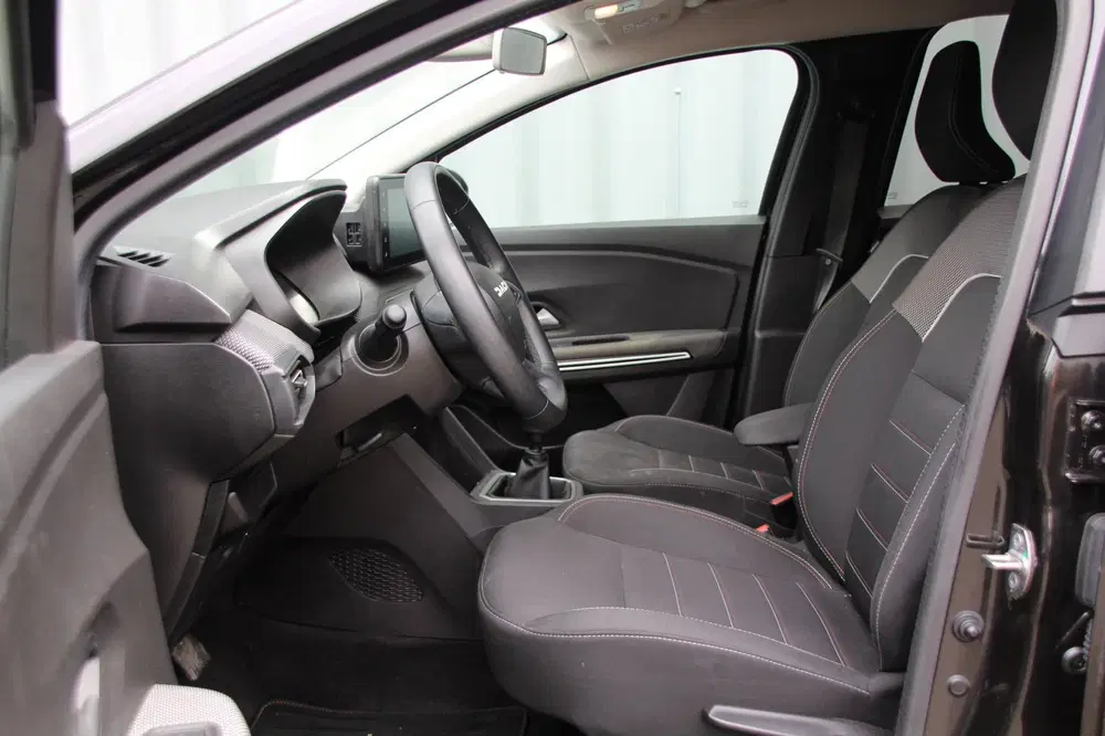 Dacia Jogger 1.0 TCe 110 Extreme 7p. uit 2023, foto 10