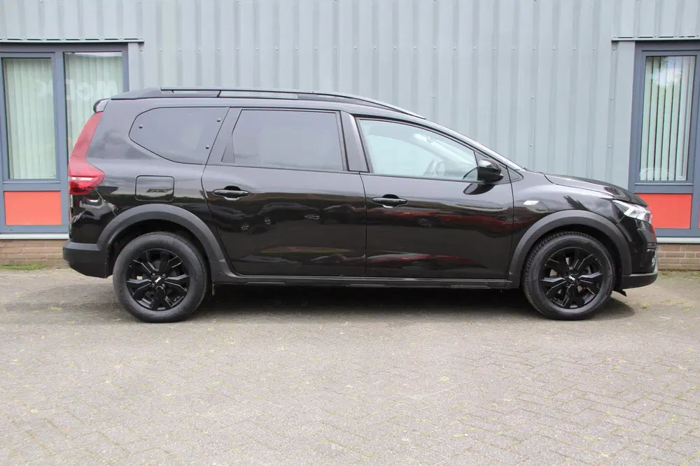 Dacia Jogger 1.0 TCe 110 Extreme 7p. uit 2023, foto 3