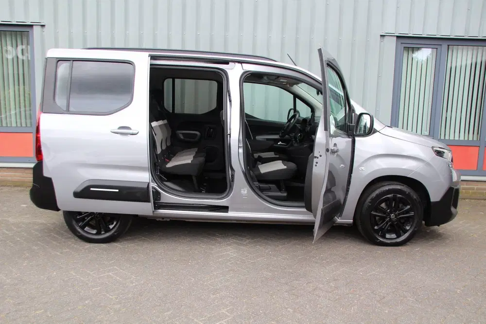 Citroën Berlingo Citroen BERLINGO 1.2 PureTech Shine Multis uit 2024, foto 7