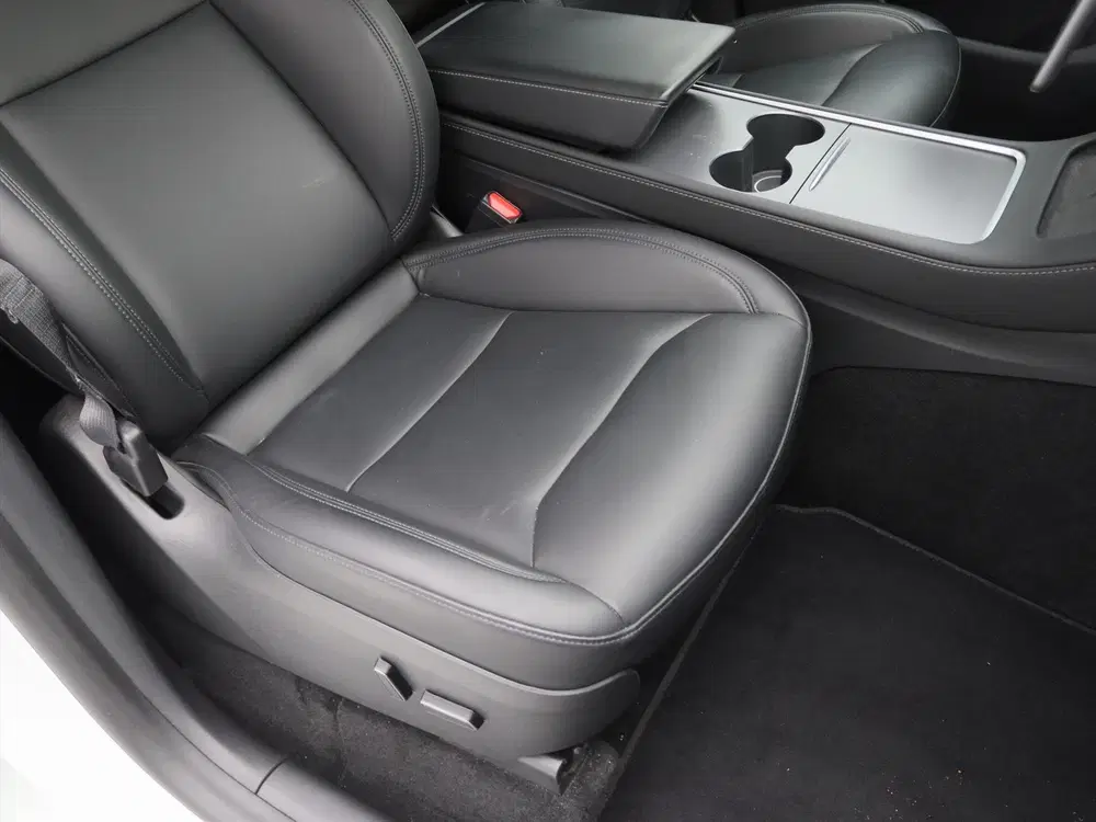 Tesla Model Y Long Range AWD 75kWh 351pk 91.8% SoH [ AMD uit 2023, foto 14