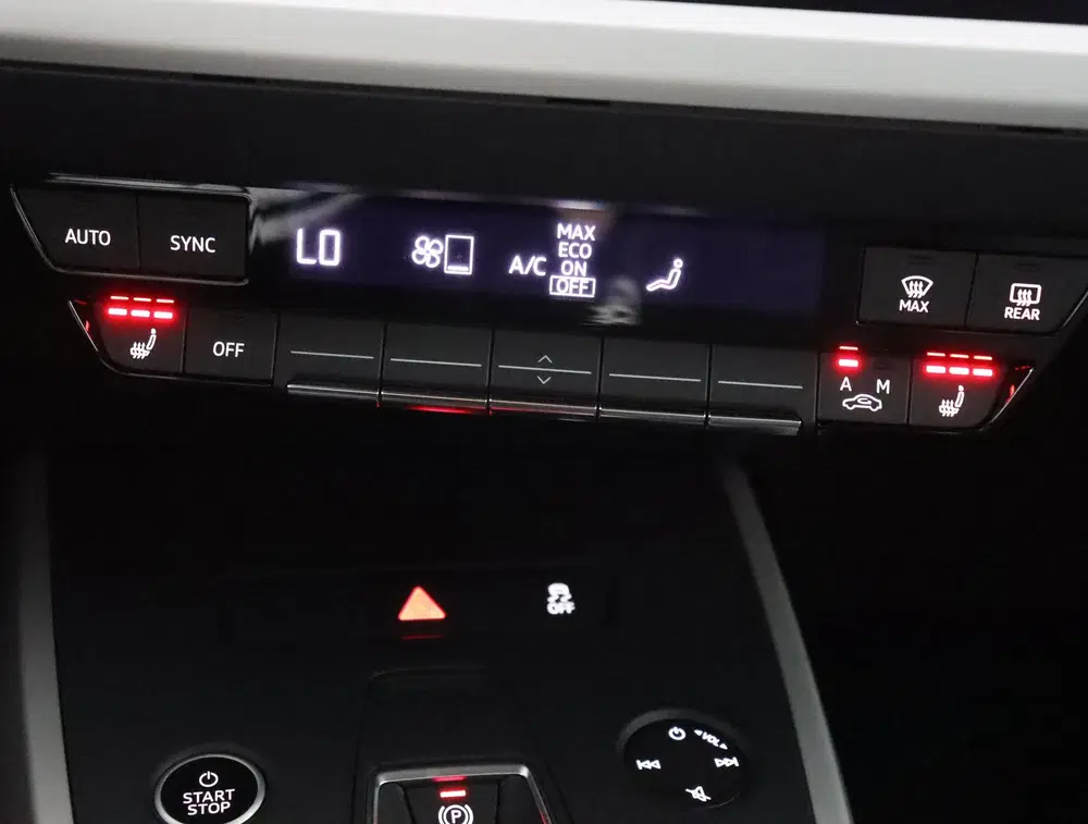 Audi Q4 e-tron 35 Edition uit 2023, foto 4