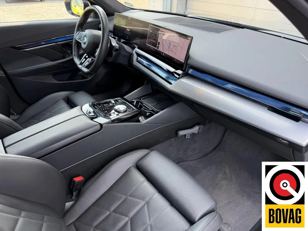 BMW i5 eDrive40 84 kWh uit 2024, foto 8