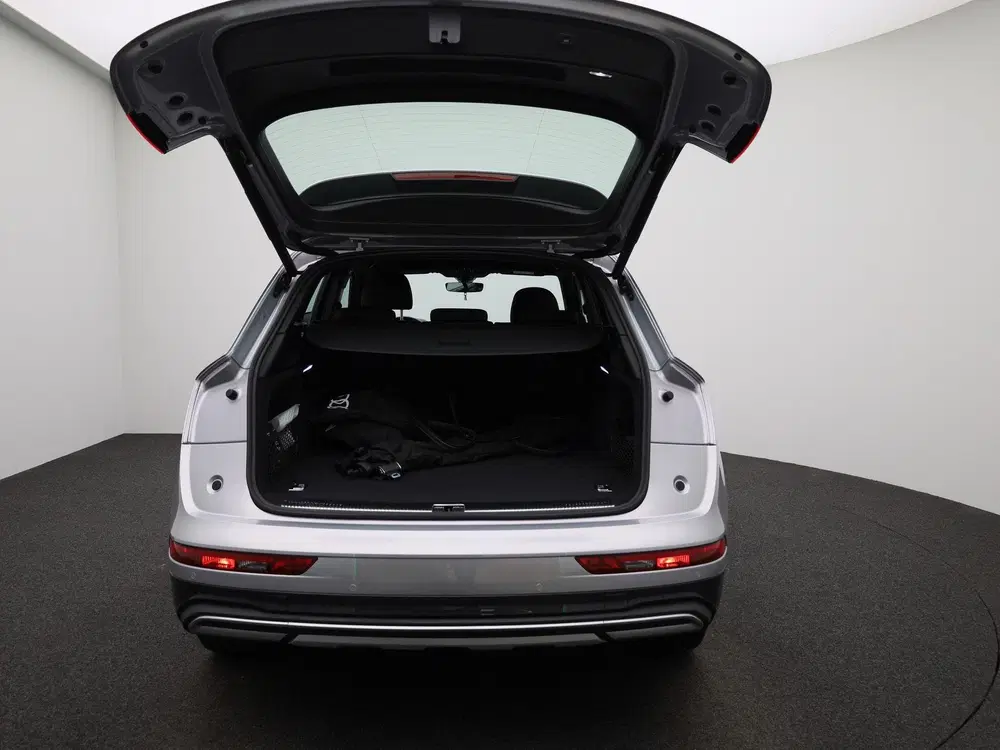 Audi Q5 50 TFSI e Advanced edition 299 PK uit 2025, foto 11