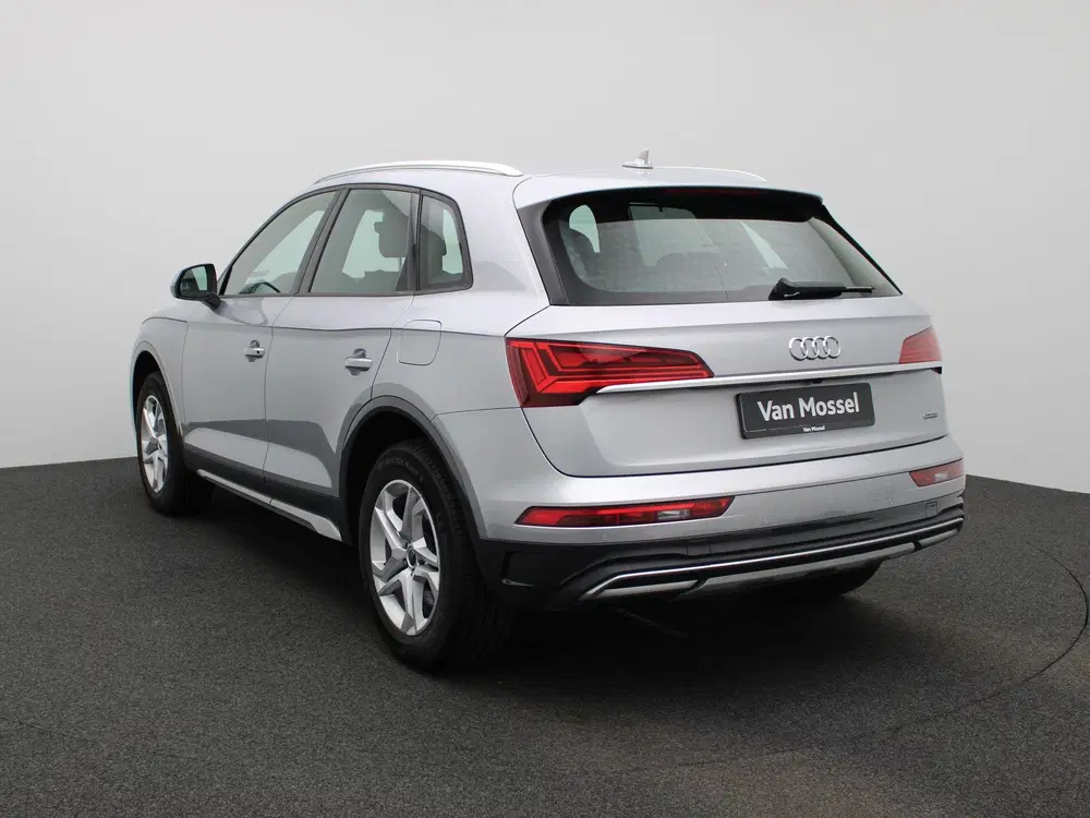 Audi Q5 50 TFSI e Advanced edition 299 PK uit 2025, foto 3
