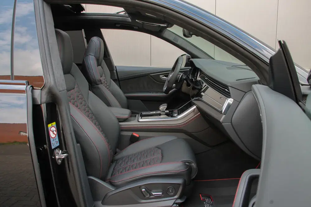 Audi RS Q8 4.0 TFSI Quattro 600pk Carbon B&O Keramisc uit 2020, foto 11