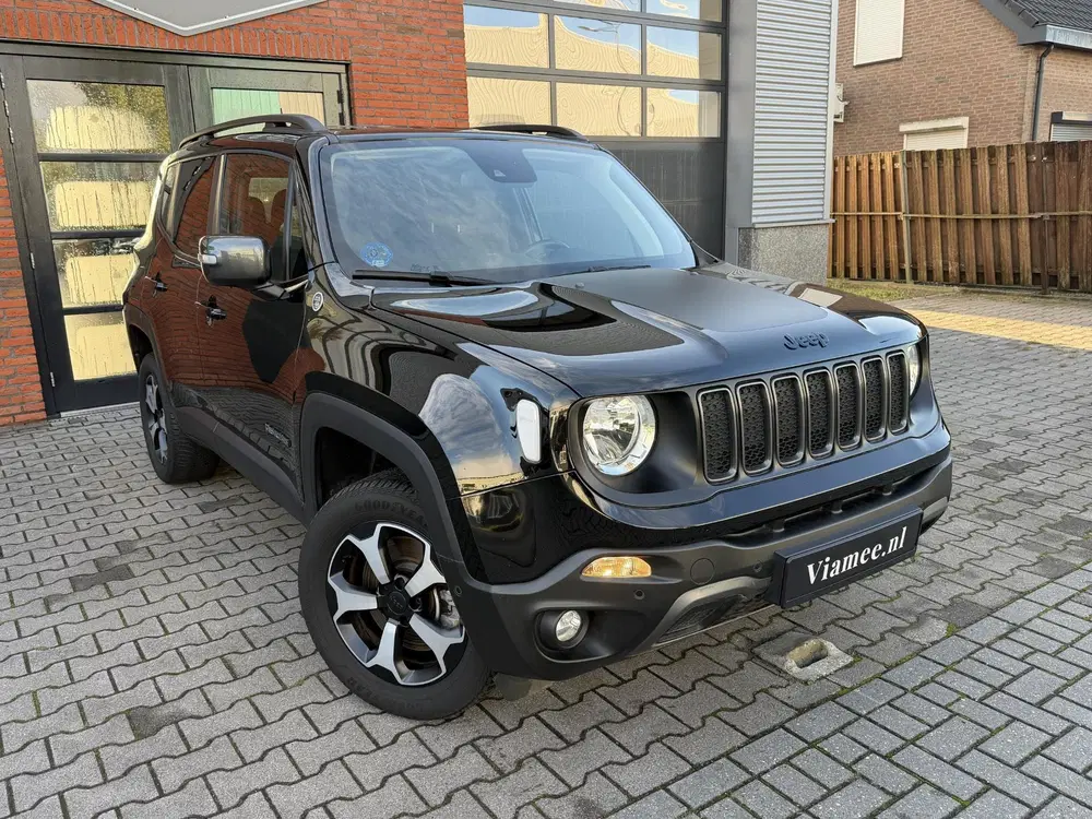 Jeep Renegade 4xe 240 Plug-in Hybrid Electric Trailhawk uit 2022, foto 2