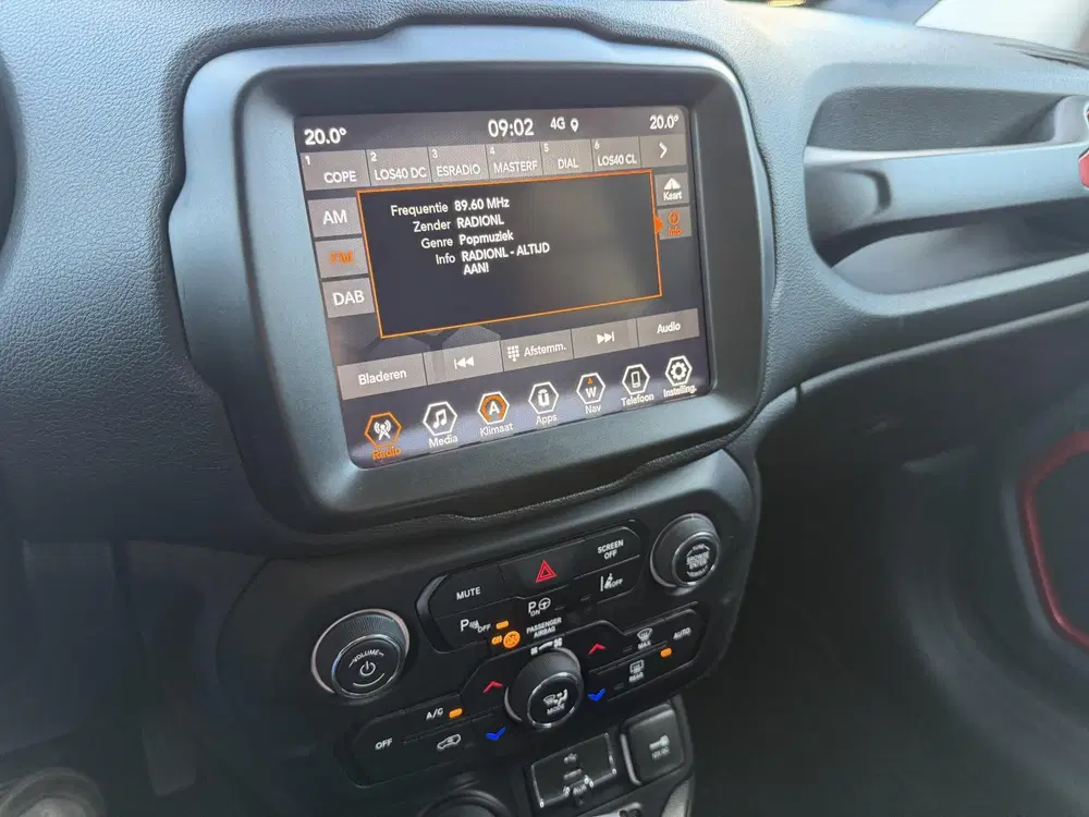 Jeep Renegade 4xe 240 Plug-in Hybrid Electric Trailhawk uit 2022, foto 6