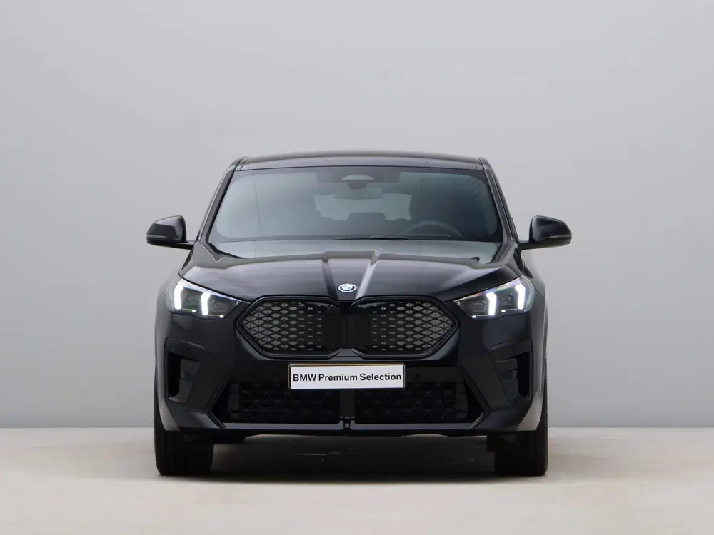 BMW iX2 xDrive30 M Sport Pro uit 2024, foto 6